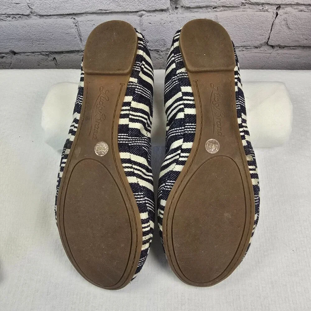 LUCKY BRAND BALLET FLATS DENIUM AND WHITE STRIPED WOMENS SIZE 7.5 NWOT